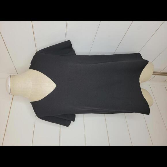 NWOT Boutique Zenana black flutter sleeve blouse - Picture 1 of 6